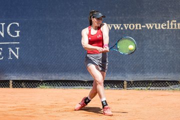 Laura Bente 35 - BL2 DTV Hannover - TC Blau-Weiss Halle : Ergebnis: 9:0